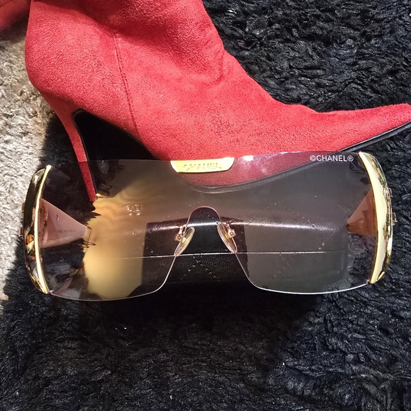 CC Chanel sunglasses - Picture 2 of 5